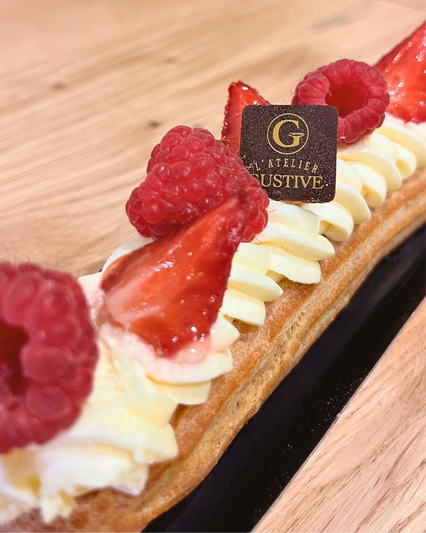 Éclair framboise et fruits rouges